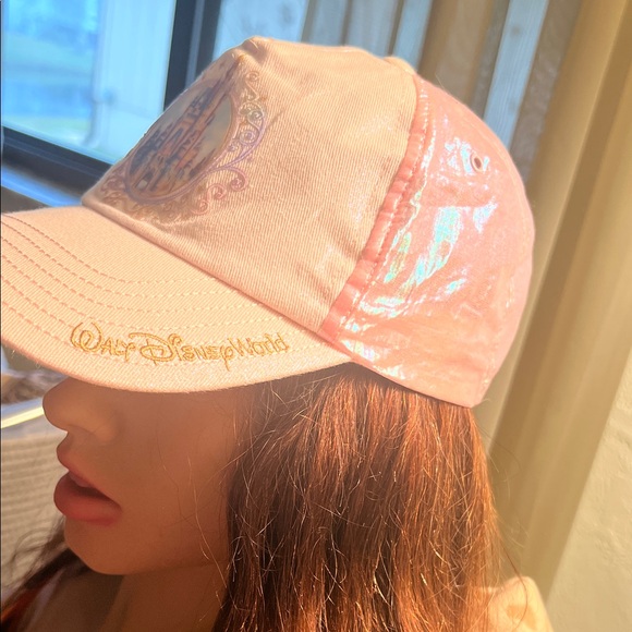 #0984+ Pink Disney Castle Cap - Picture 4 of 7